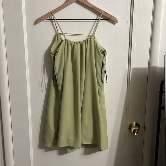 Forever 21 mint green mini dress - Picture 2 of 3